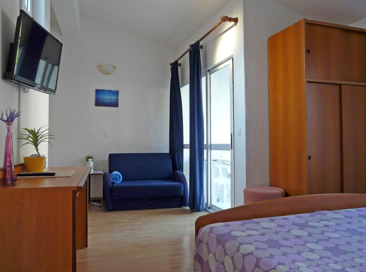 Apartments By The Sea Drvenik Donja Vala, Makarska - 6756 Exteriér fotografie
