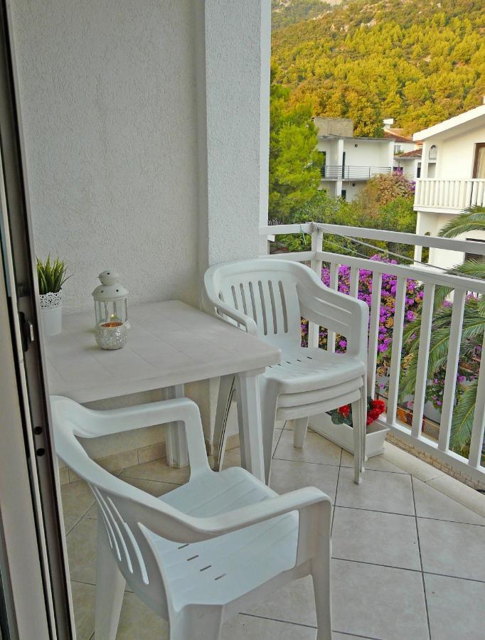 Apartments By The Sea Drvenik Donja Vala, Makarska - 6756 Exteriér fotografie