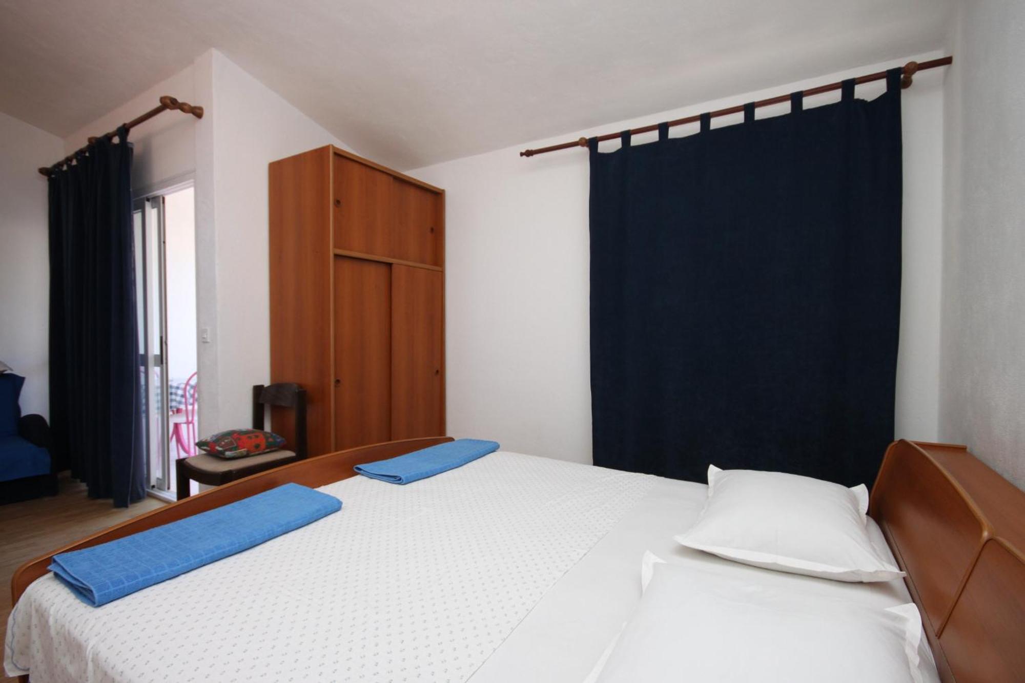 Apartments By The Sea Drvenik Donja Vala, Makarska - 6756 Pokoj fotografie